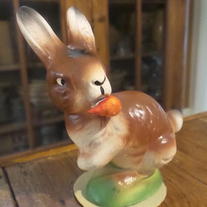 Antiguo CONTENEDOR DE DULCES CON FORMA DE CONEJO y ZANAHORIA, Alemania Occidental, Pascua