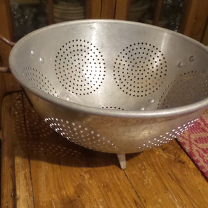 Vintage Antique COLANDER, STRAINER, Aluminum, Circle Pattern, Kitchen Primitive