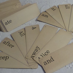 Carte flash vintage WORD FLASHCARD, 10 1/2"x3 1/2",Choisir parmi beaucoup de mots ! Old School,Famille,Verbes,Nouns.Dick,Jane,Signes,Cadeaux,Re-Purpose