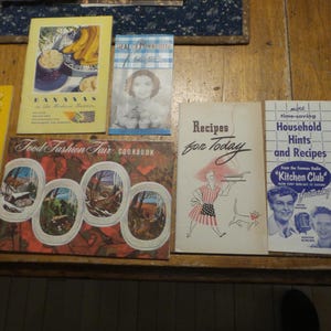 Lot of 7, Antique Cookbook, Recipe Booklets, Honey, Bananas,Seal Minnesota Flour,General Foods Advertising