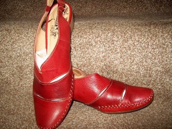 pikolinos red sandals