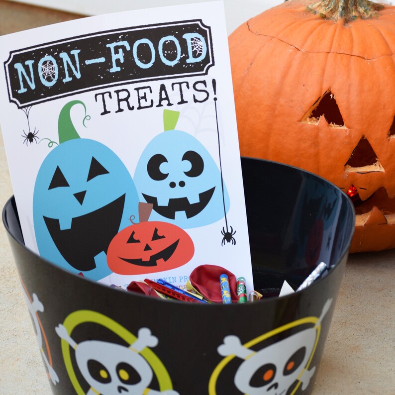 Printable Allergy Safe Treats Sign, Teal Pumpkin Print, Non-Food Halloween Treats Flyer, Safe Trick or Treat, Instant Download image 5