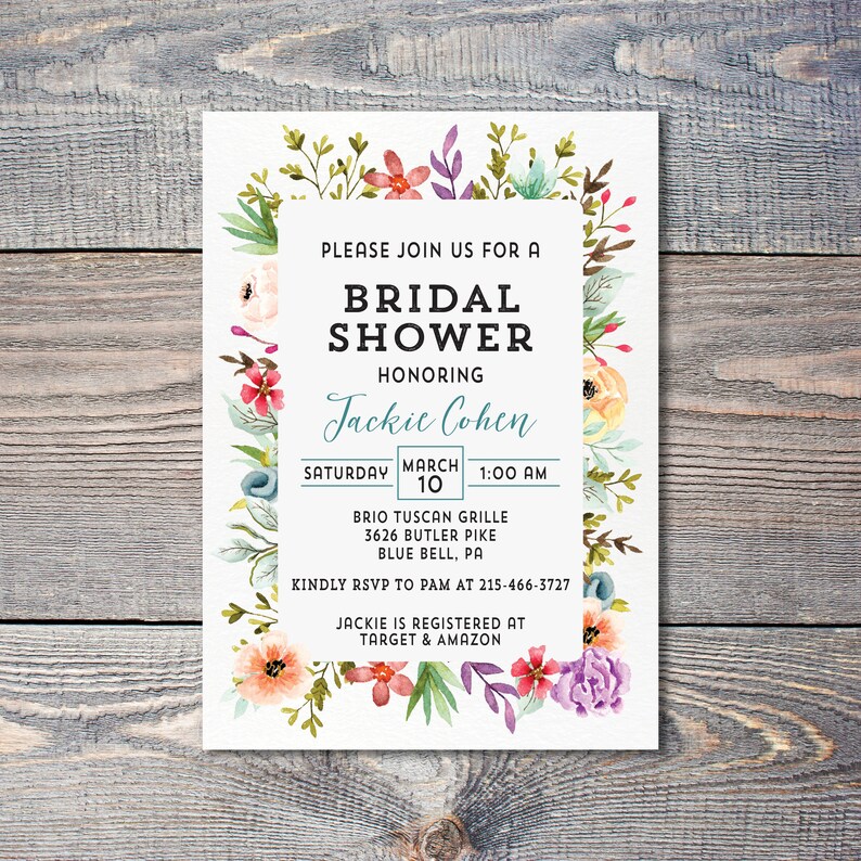 Puede incluir: Una invitaci&oacute;n de despedida de soltera con tem&aacute;tica floral con un borde de acuarela. La invitaci&oacute;n es para la despedida de soltera de Jackie Cohen el s&aacute;bado 10 de marzo a la 1:00 PM en Brio Tuscan Grille, 3626 Butler Pike, Blue Bell, PA. RSVP a Pam al 215-466-3727. Jackie est&aacute; registrada en Target y Amazon.