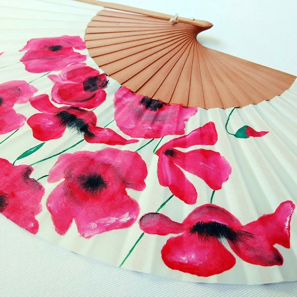 Hand-painted Spanish fan | Wedding gift | Gift for her | Flower fan | Bride's gift | Summer complement | Beige fan