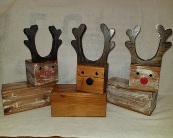 Holiday Reindeer Decoration