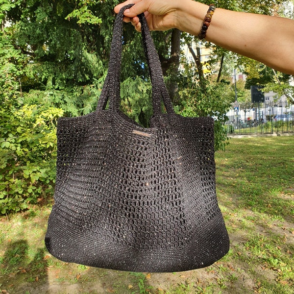 Sac à main noir au crochet