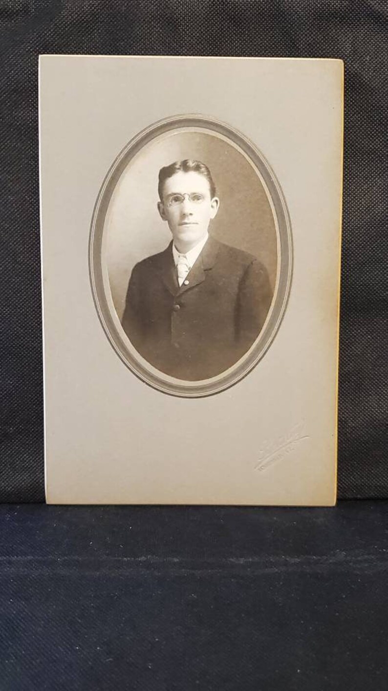 Man in a Suit Early 20th Century Cabinet Card