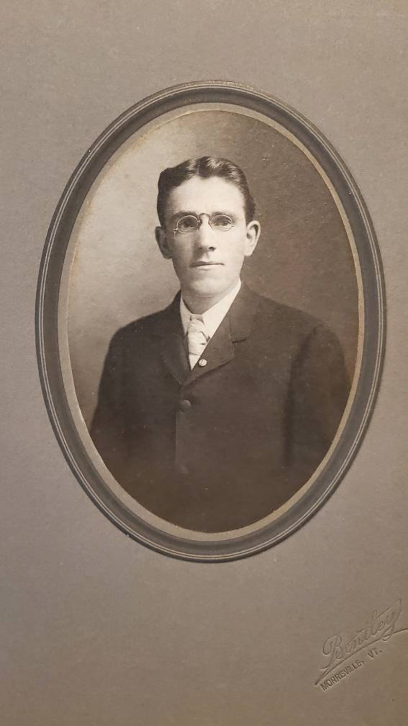 Man in a Suit Early 20th Century Cabinet Card
