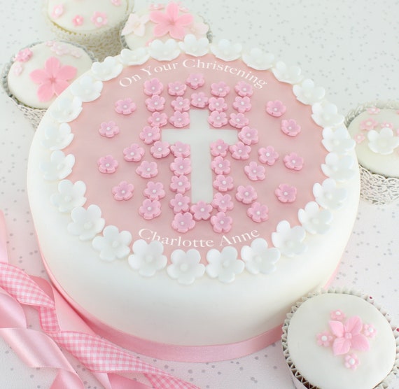 Share more than 160 traditional christening cake super hot in.eteachers