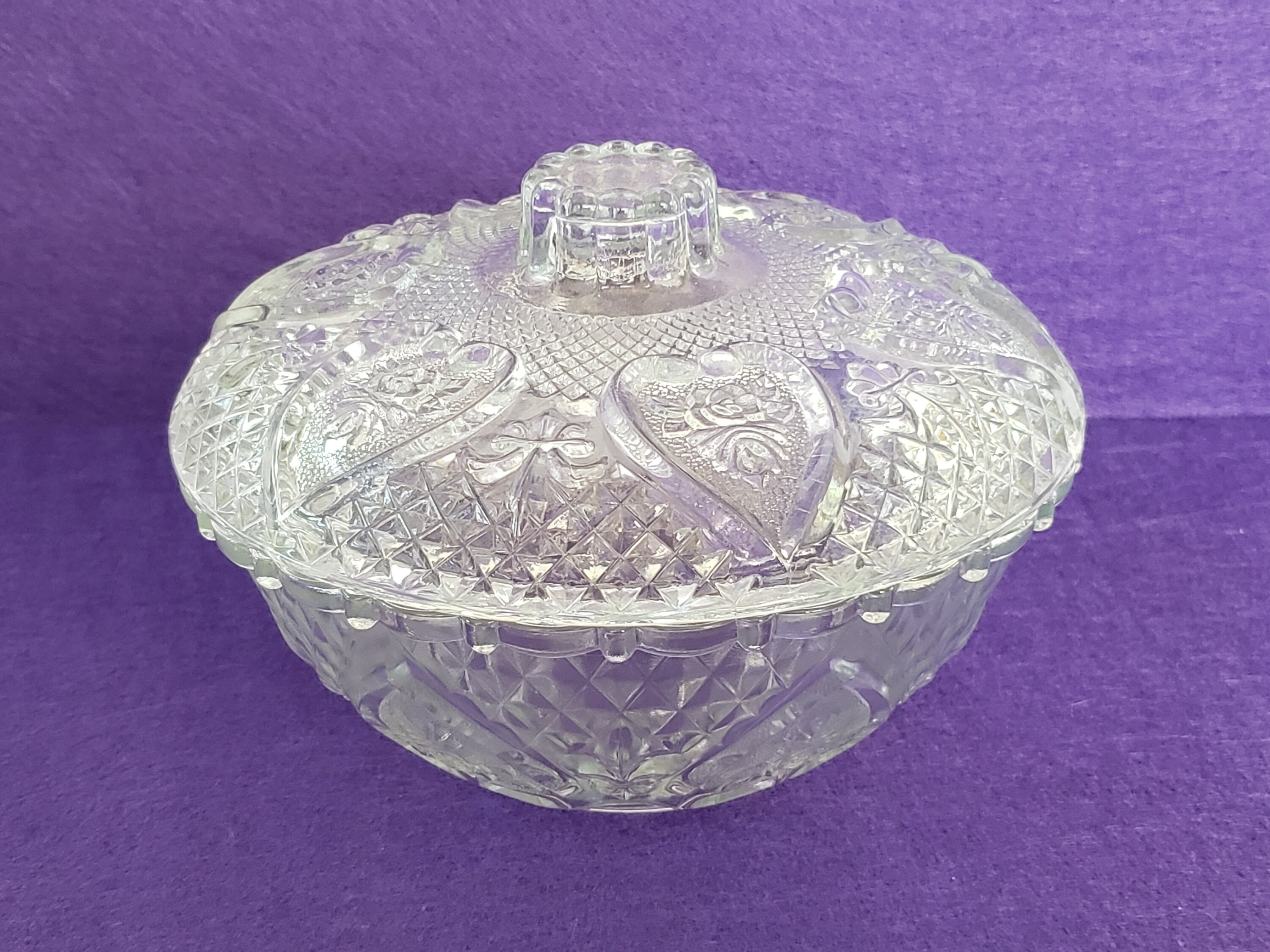 Collectibles Art & Collectibles Collectible Glass Vintage candy dish