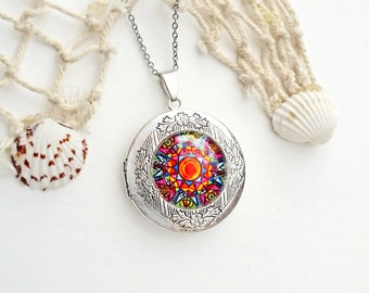 Medallion-reliquary-photo-holder "Vitrage", multicolored mandala locket-necklace, colorful mandala locket, gift for women, Christmas gift