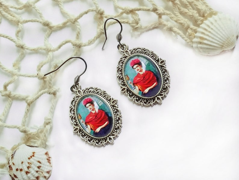 Pendientes ovalados turquesa Frida Kahlo,bisuteria con Frida,pendientes estilo antiguo Frida,pendientes colgantes azules,regalo para mujer imagen 6