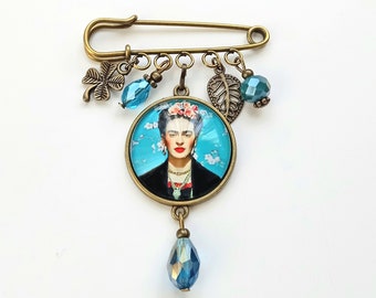 Women's clothing accessories with Frida, Frida jean jacket brooch, Frida safety pin, Frida jewelry, gift for woman, gift for her,pin Frida