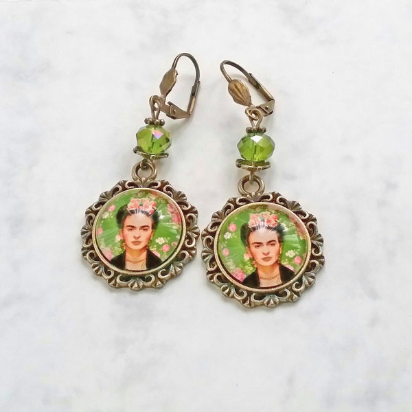 Grandes boucles d'oreilles avec Frida en vert olive, boucles d'oreilles bronze Frida rose, bijoux Frida Kahlo, cadeau pour femme