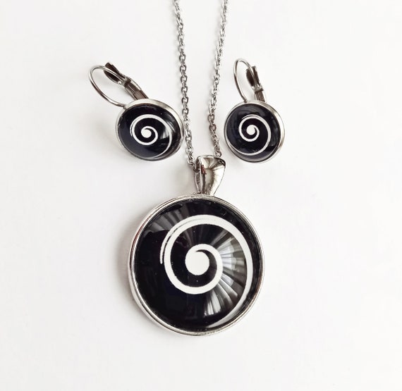 Black and white jewelry deals