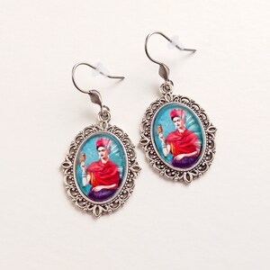 Pendientes ovalados turquesa Frida Kahlo,bisuteria con Frida,pendientes estilo antiguo Frida,pendientes colgantes azules,regalo para mujer imagen 1