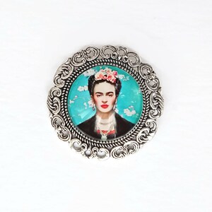 Frida cabochon brooch, silver Frida Kahlo brooch, gift for women, christmas gift, brooch with image of Frida frida turquesa