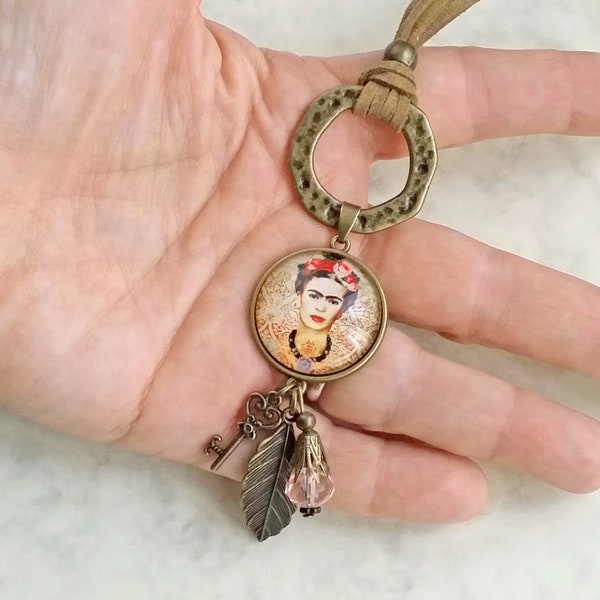 Collana lunga Frida Kahlo,collana cabochon Frida, regalo per le donne, regalo di Natale per le donne, gioielli Frida , collana Frida boho