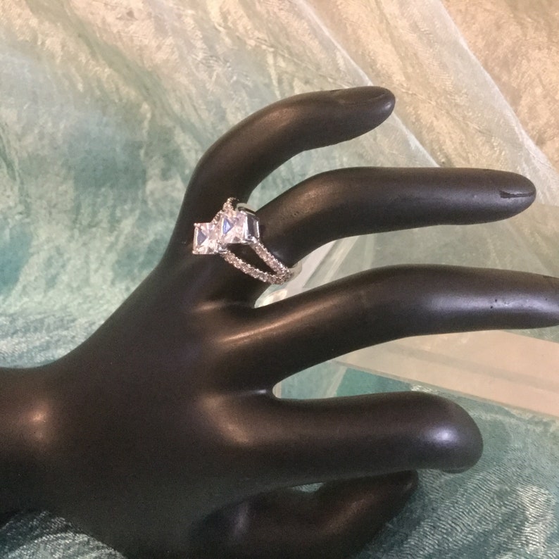 Hand crafted Ring. Sterling Silver 925 Ring With Cubic Zirconia in Square shape Engagement Ring