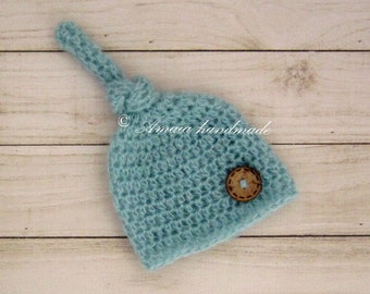 Crochet newborn hat with knot - Beautiful newborn photo prop - Baby hat with button for Newborn to 6 Months, Multiple colors - Made to order