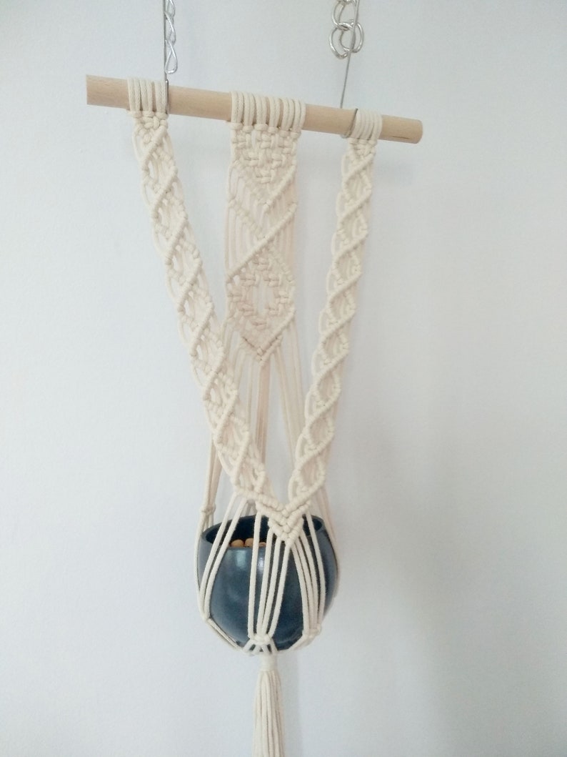 DIY tutorial for macrame plant hanger hanging wall planter, step by step instructions with photos, digital download, DIY pdf, wall hanging zdjęcie 7