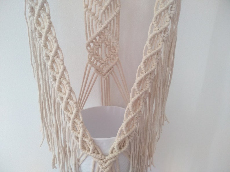 DIY tutorial for macrame plant hanger hanging wall planter, step by step instructions with photos, digital download, DIY pdf, wall hanging zdjęcie 8