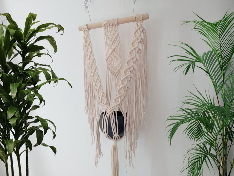 DIY tutorial for macrame plant hanger hanging wall planter, step by step instructions with photos, digital download, DIY pdf, wall hanging zdjęcie 4