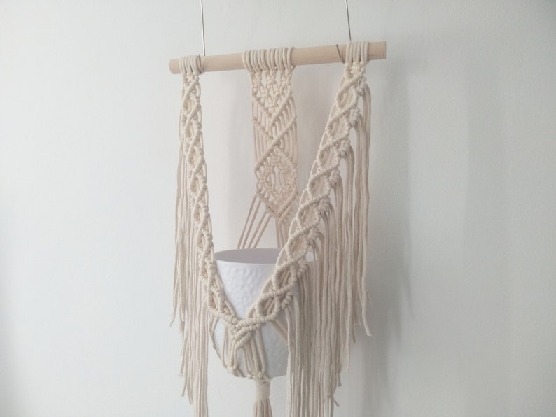 DIY tutorial for macrame plant hanger hanging wall planter, step by step instructions with photos, digital download, DIY pdf, wall hanging zdjęcie 10