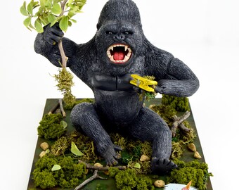 キングコングのフィギュア付きエンパイア・ステート・ビルのレプリカ