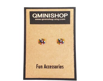 Pendientes de tachuelas Rubiks Cube miniatura, joyas en miniatura, pendientes de tachuelas, kawaii, lindo, accesorios, piezas de juego, divertido, plástico retráctil