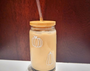 Pumpkin Beer Can Glass|Soda Glass Can|Iced coffee cup or mug|16oz coffee glass|Libbey glass| Coffee lovers|Glass pumpkins| Bamboo Lid