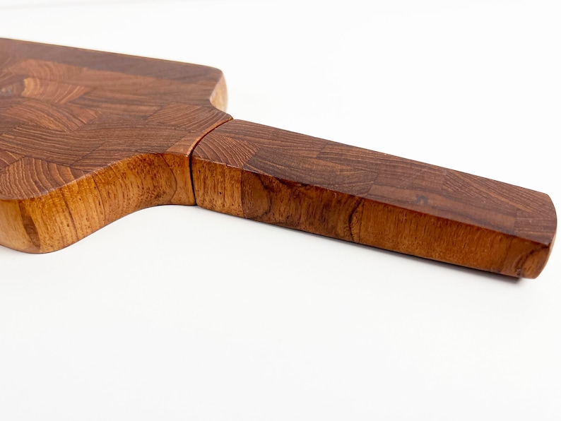 Dansk End Grain Teak Paddle Shaped Serving Board with Built in Knife image 4