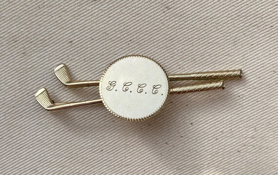 Unique Vintage Midcentury Engraved Garden City Country Club Golf Club Pin