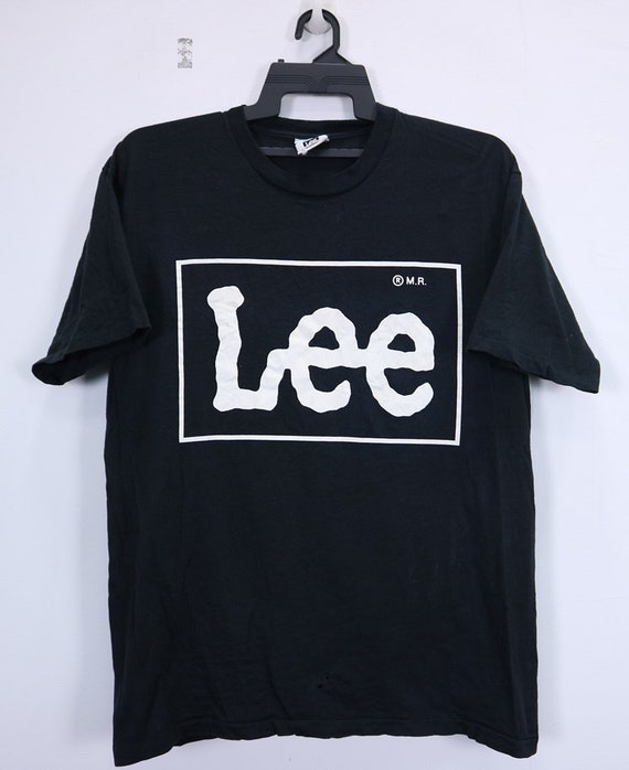 lee shirt