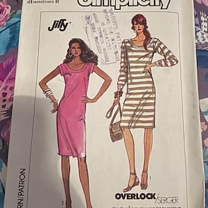 Vintage Simplicity 8489 Sewing Pattern | Misses&#39; Slim-Fit Knit Dress | Size (6-8-10) | Pullover Dress | 1980s Retro Fashion