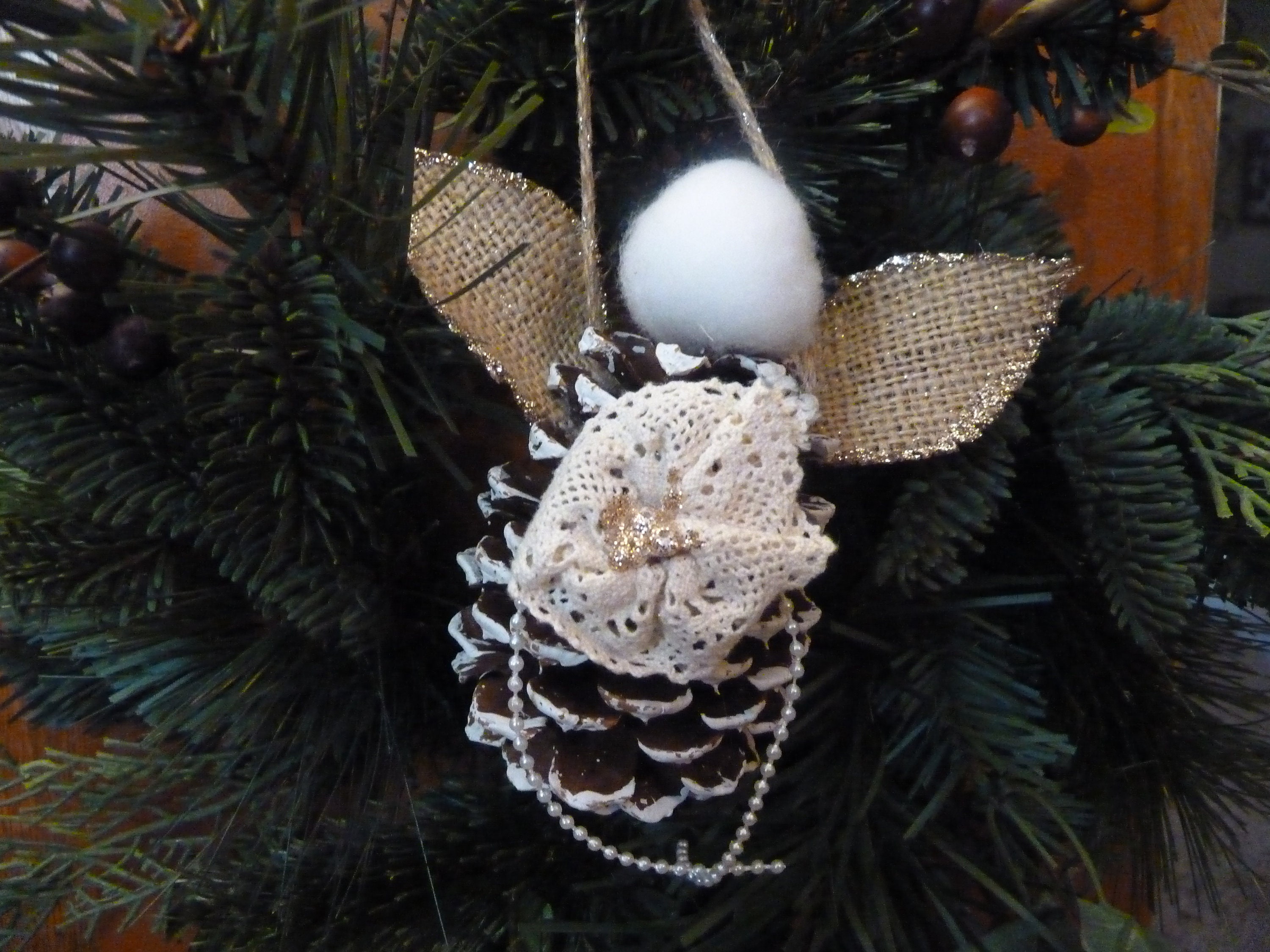 Silver Pine Cone Ornament, Silver Pinecones, Set of Silver Painted Pine  Cones, Glitter Pine Cone Ornament, Rustic Silver Holiday Décor 