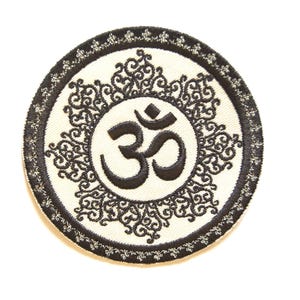 Namaste Stryklapp Broderad Buddhistisk Meditation Chakra Ohm Symbol Patch