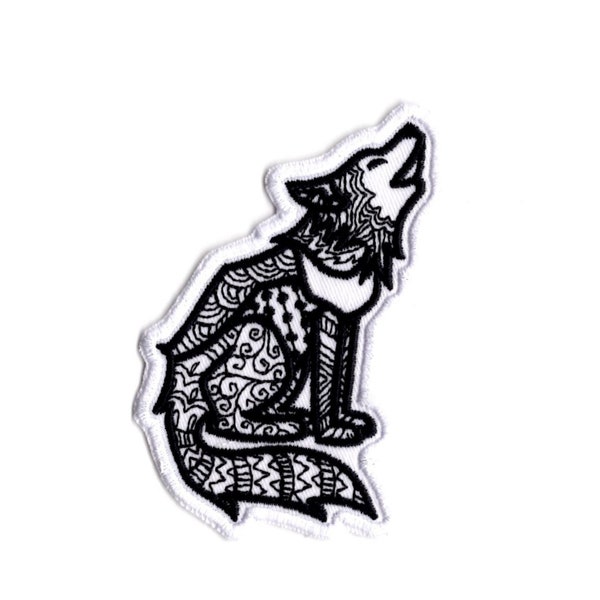 Wolf Patch   Embroidered Iron on Howling Dire Lone Wolf Fabric Patch