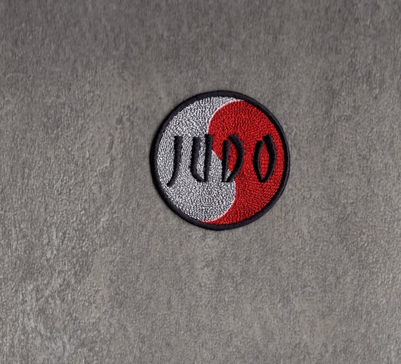 NINJUTSU EMBROIDERED PATCH MARTIAL ARTS IRON ON TO SEW ON PATCH