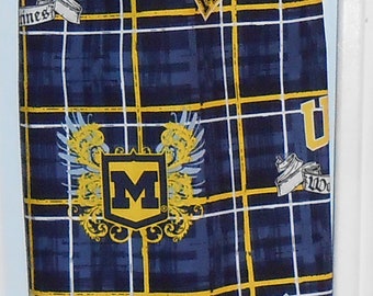 372# Plastic Grocery Bag Holder University Michigan Wolverines Football plastic bag holder