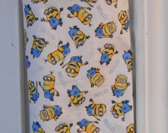 Minions 330# Universal Plastic Grocery Bag Holder Dispicable Me Plastic Bag Holder