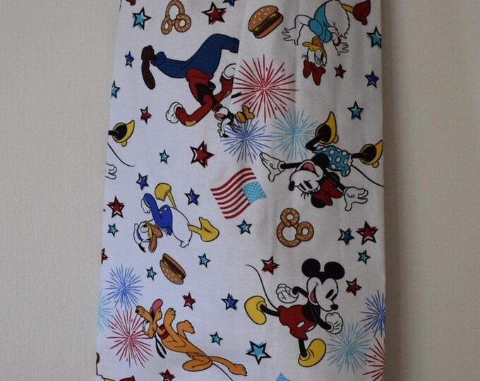 Mickey 300#  Mouse  and Friends Patriotic Plastic Grocery Bag Holder