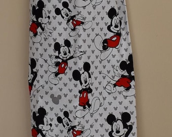 220# mickey Mosue Plastic Grocery Bag Holder