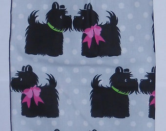 317# Plastic Grocery Bag Holder Scottie Dogs Plastic Bag Holder