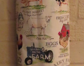 421# NEW Plastic Grocery Bag Holder  Dairy Farm Animals Plastic Bag Holder