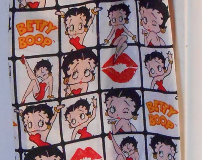 302# Plastic Grocery Bag Holder  Betty Boop plastic bag holder
