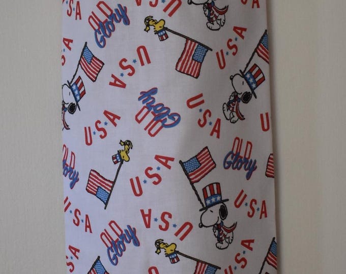 Snoopy 287# Woodstock Patriotic Plastic Grocery bag Holder Universal Plastic Bag Holder