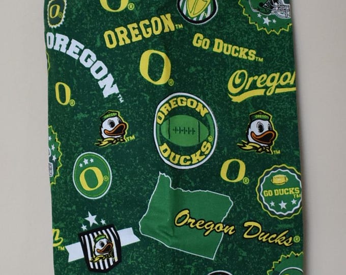 129# Plastic Grocery Bag Holder   Oregon Ducks  Handmade plastic bag holder