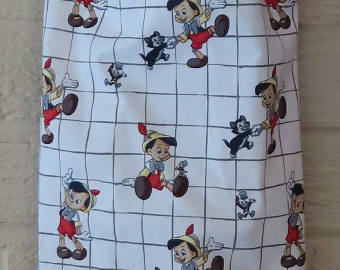 113# NEW Plastic Grocery Bag Holder Pinocchio plastic bag holder