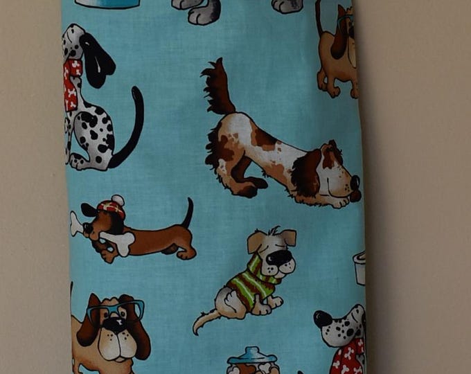 468# Dogs Plastic Grocery Bag Holder